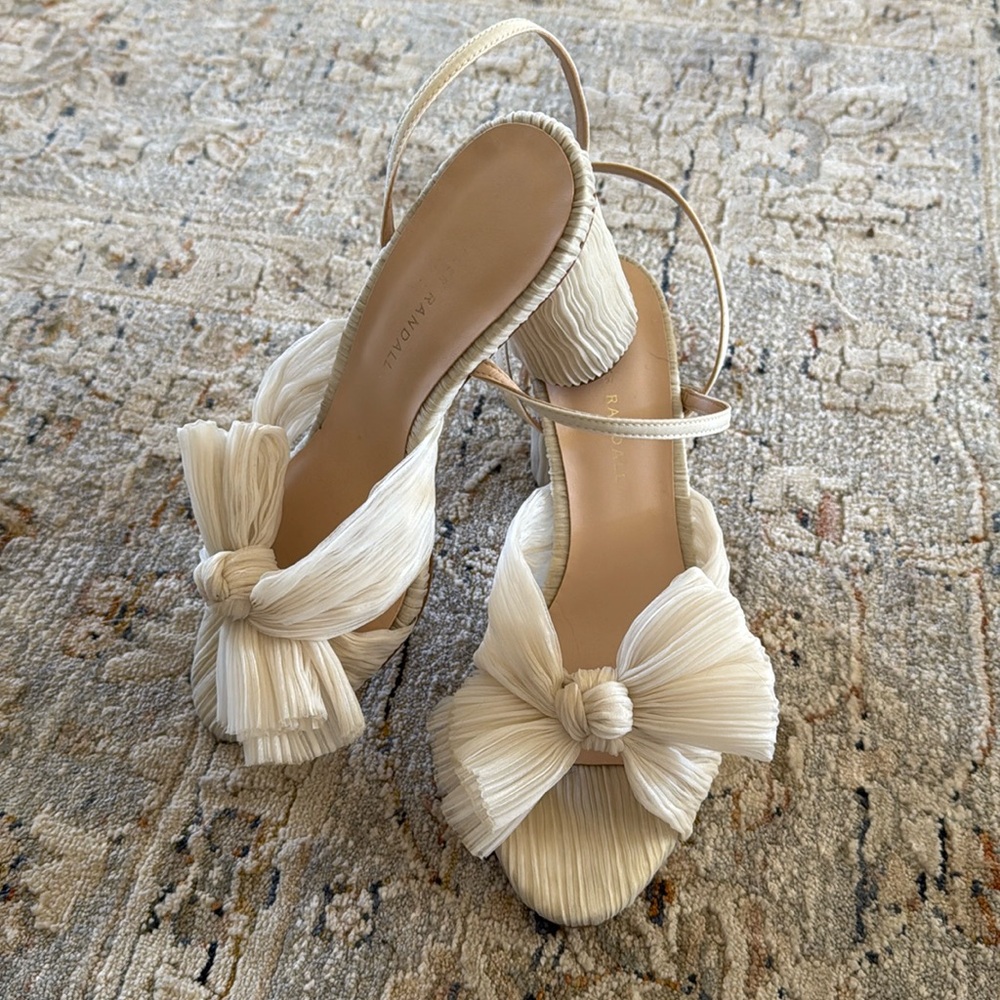 Loeffler Randall camellia white heels